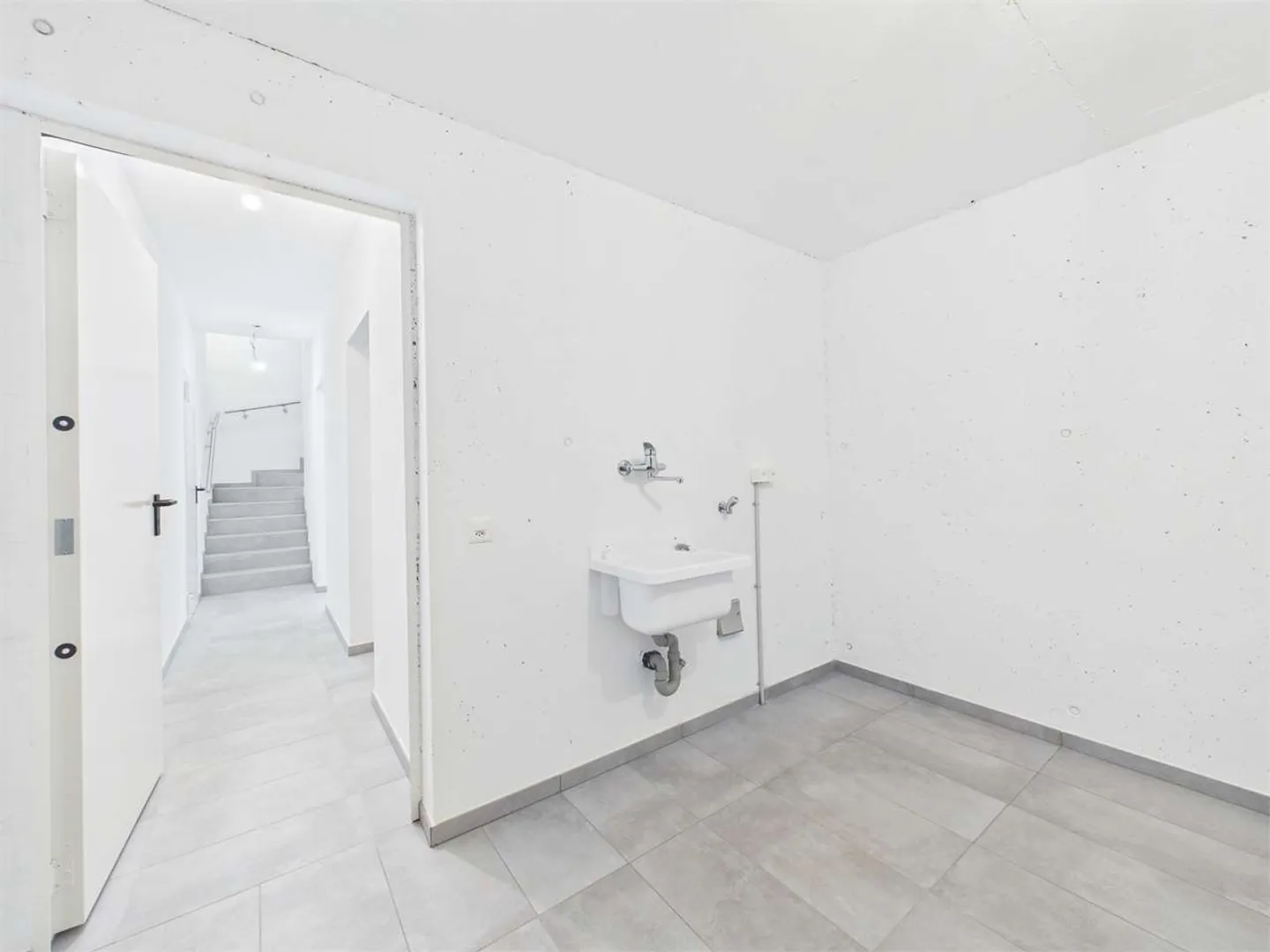 Neue Villa im Grünen in Sant'Antonino - Foto 11 von 13