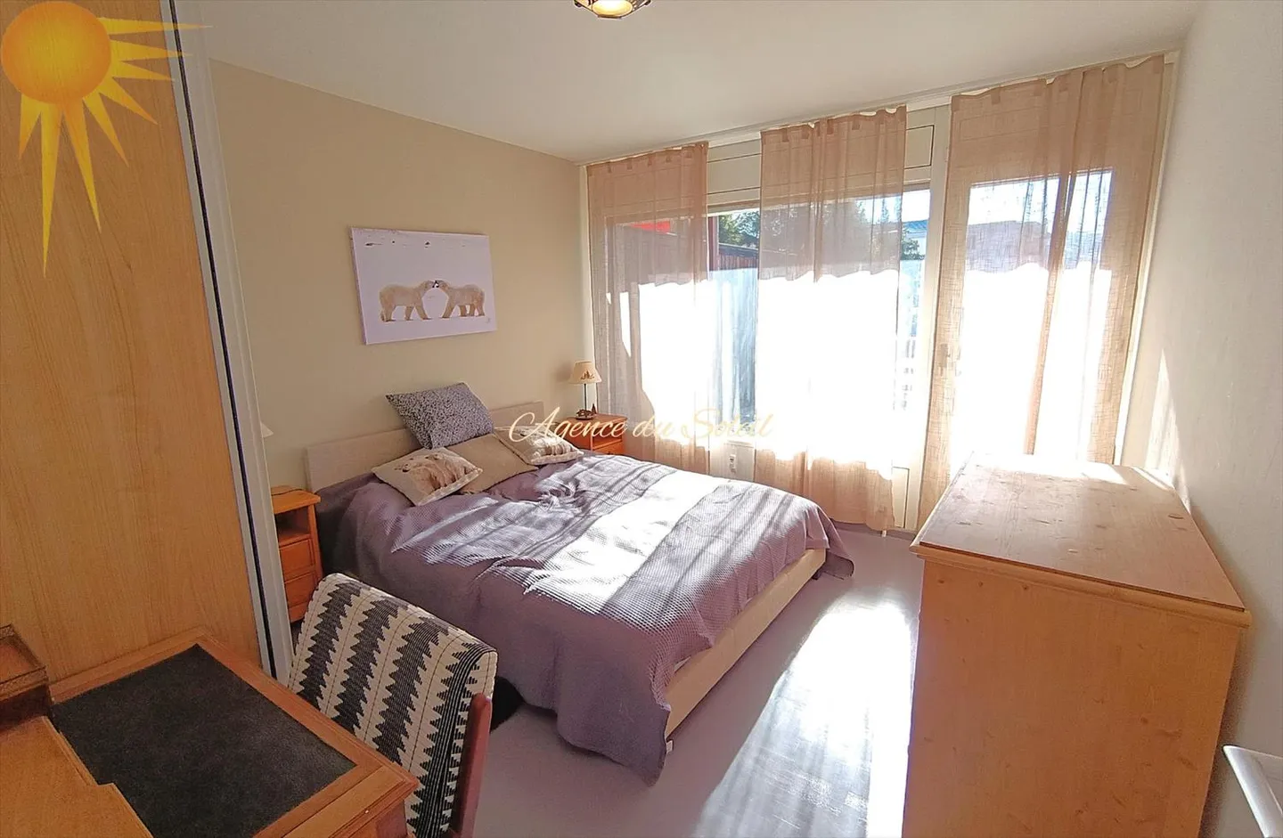 For rent year-round or for the winter season, this adorable 2.5 room apartment in the heart of the - Photo 8 of 12