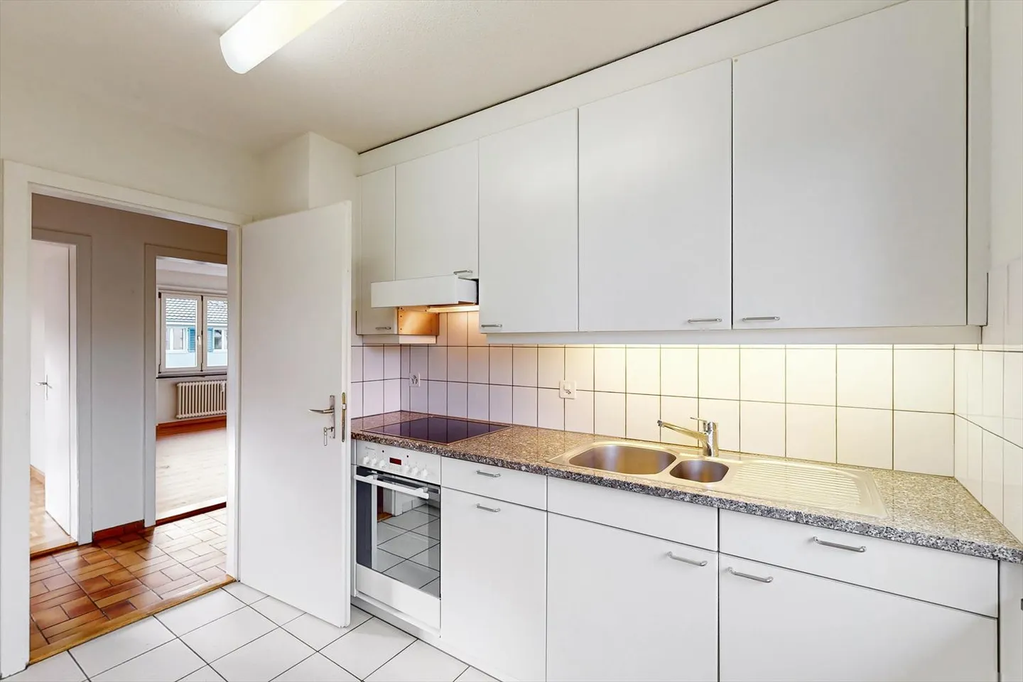 Bella appartamento vicino alla stazione del tram Zollweiden (n. 10) - Foto 2 di 8