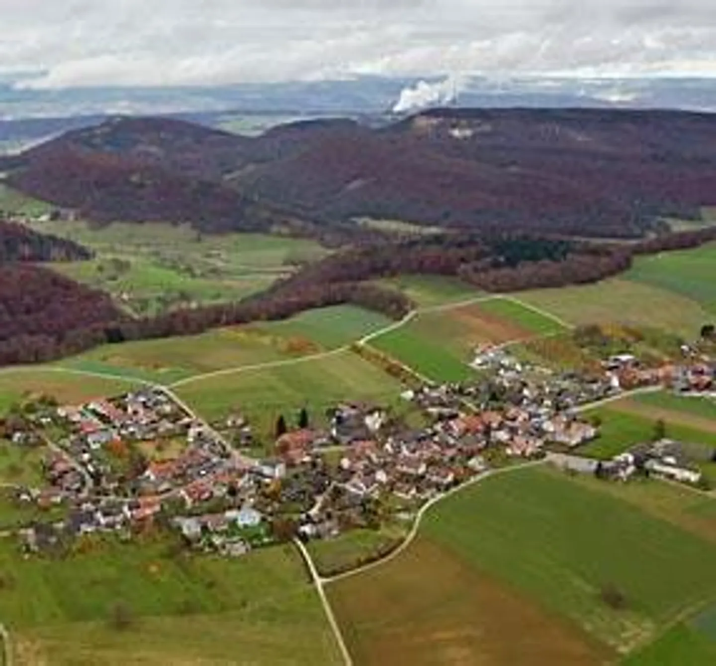 Terreno edificabile con casa unifamiliare esistente - Foto 1 di 1