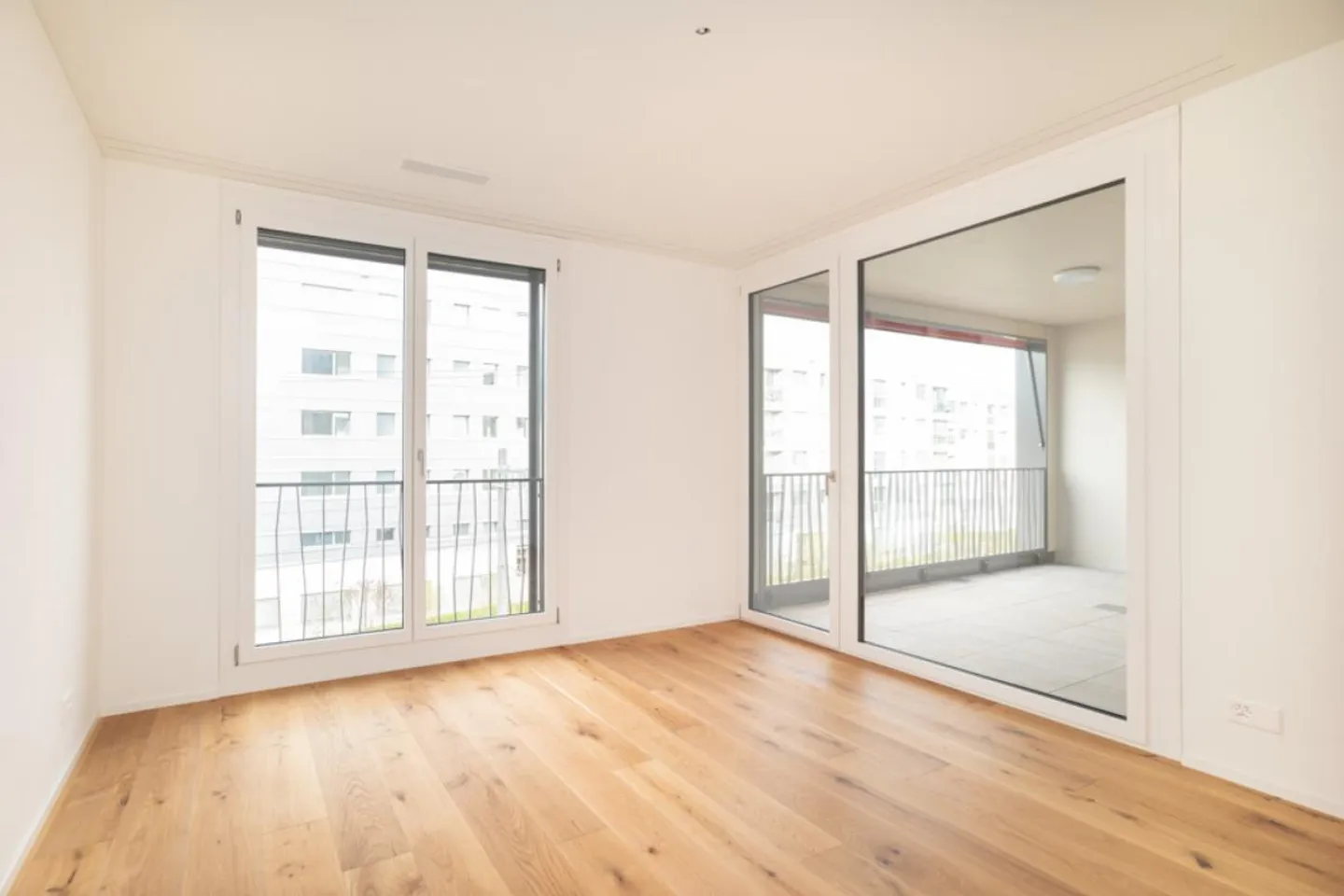Modern and Central Living - Photo 6 of 9