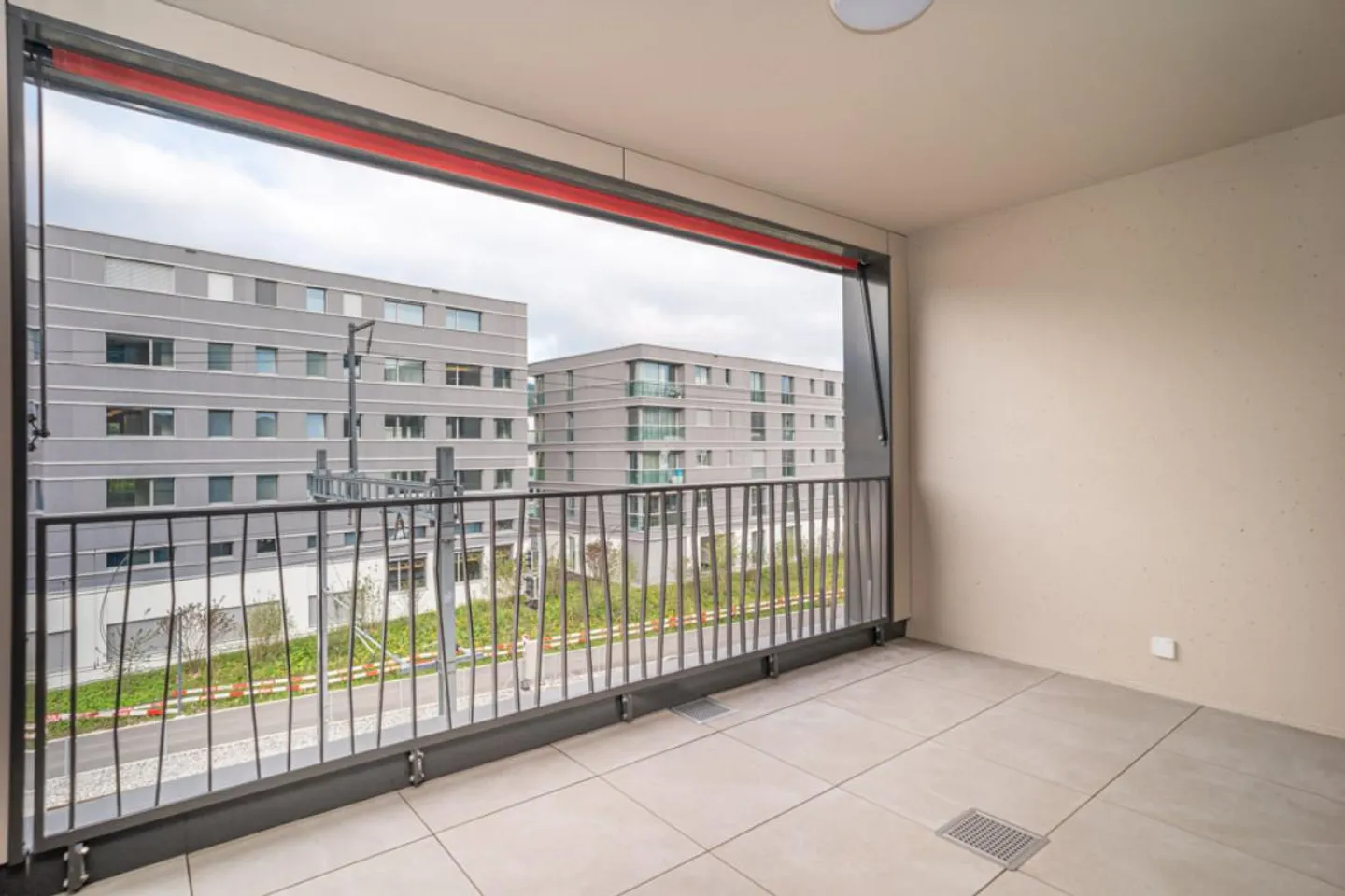Modern and Central Living - Photo 8 of 9