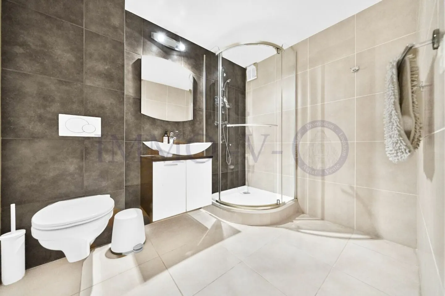 Luxury Villa with Lake View - Photo 18 of 18