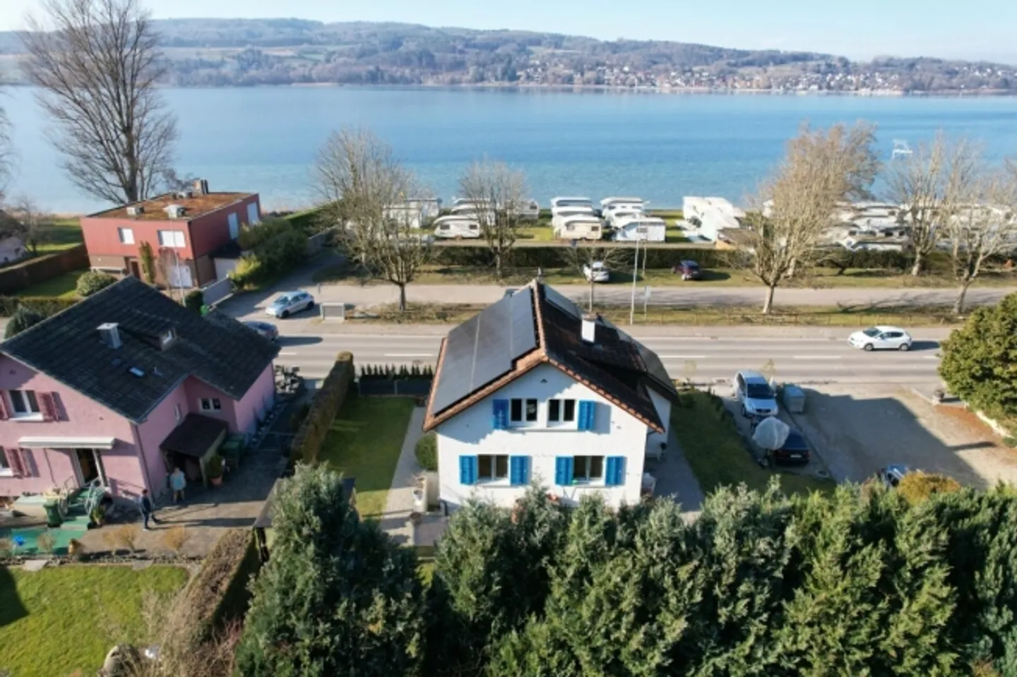 «Schönes Einfamilienhaus mit Blick auf Untersee» - Foto 1 von 12