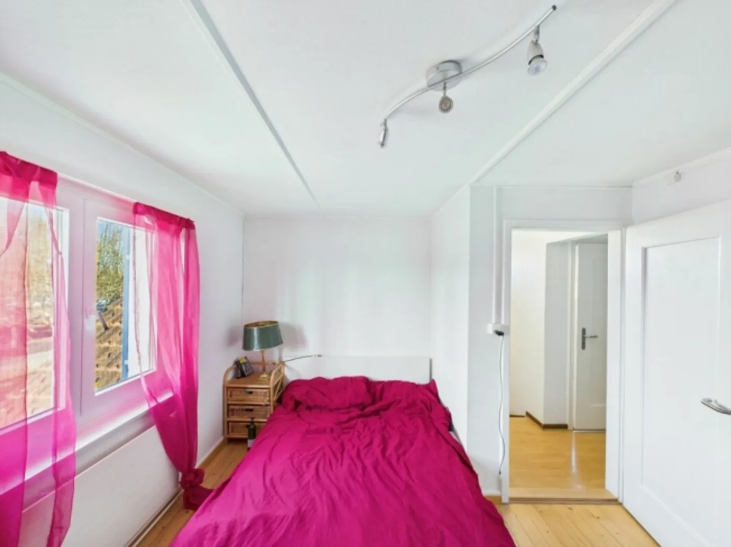 «Schönes Einfamilienhaus mit Blick auf Untersee» - Foto 9 von 12