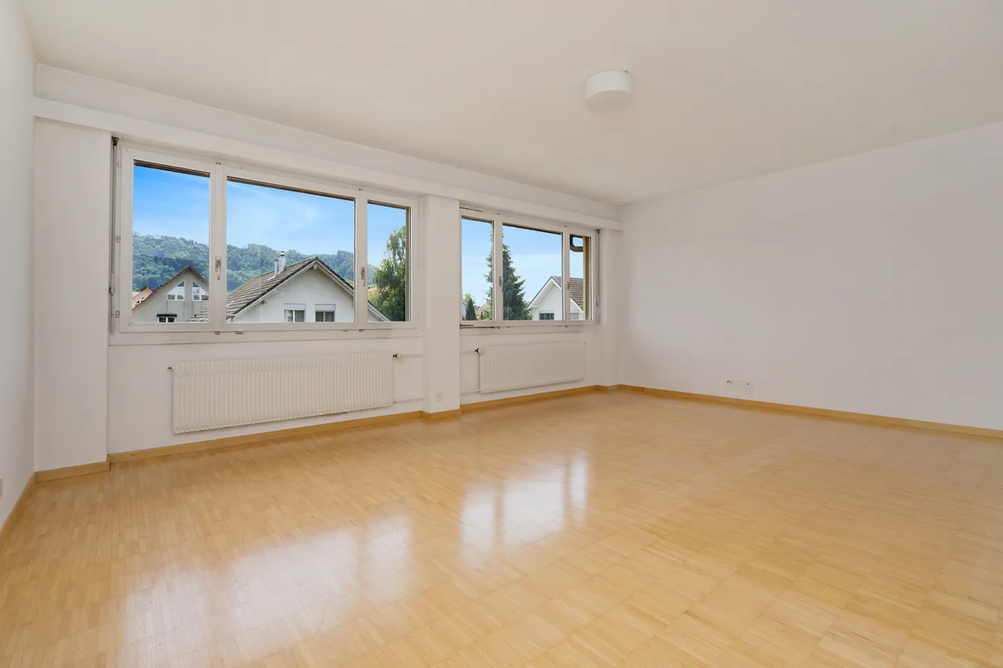 Zu vermieten: Grosses 1- Zimmer Studio in Belp - Foto 2 von 7