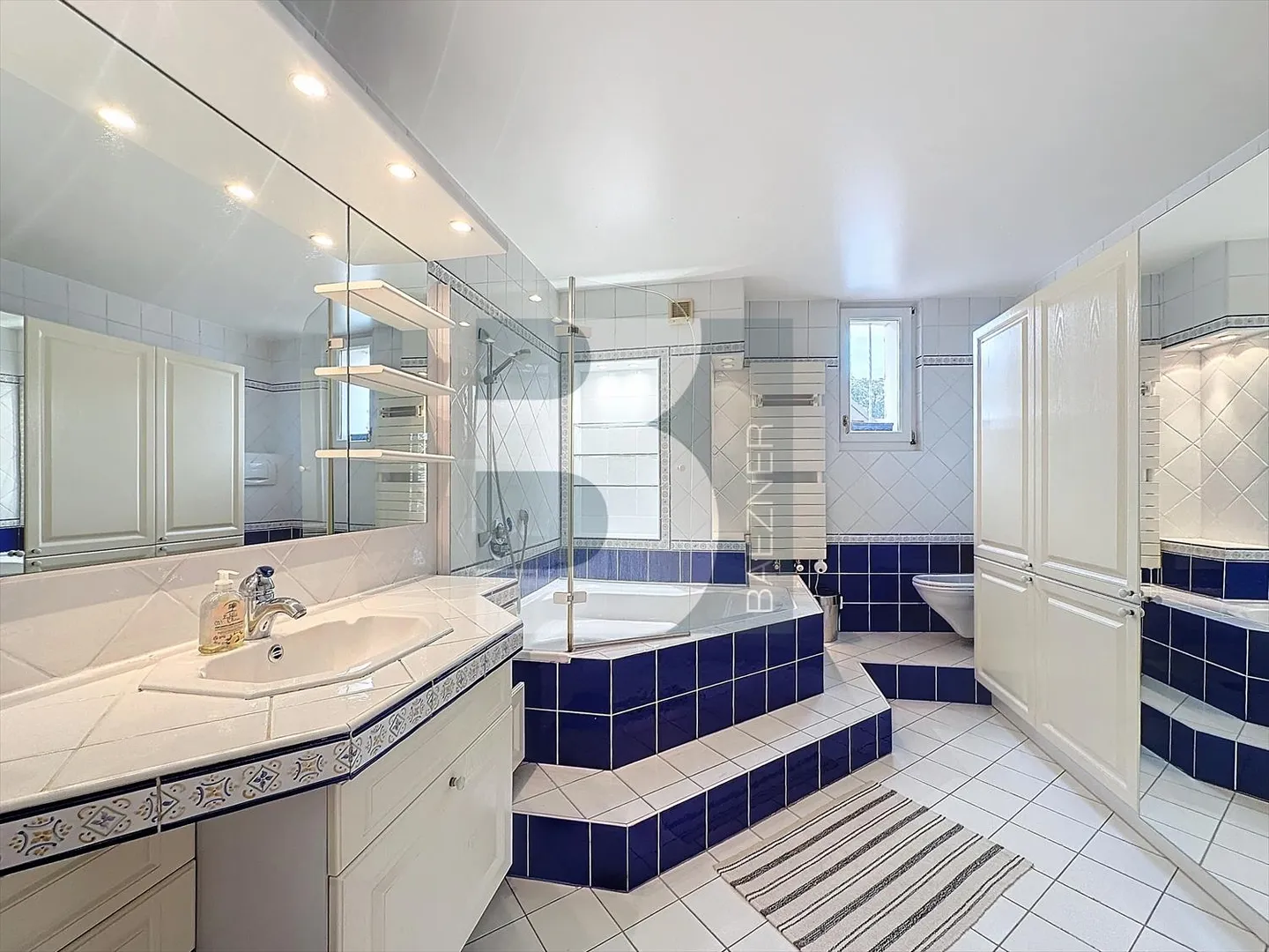 Appartamento arredato con 4 stanze - Foto 6 di 8