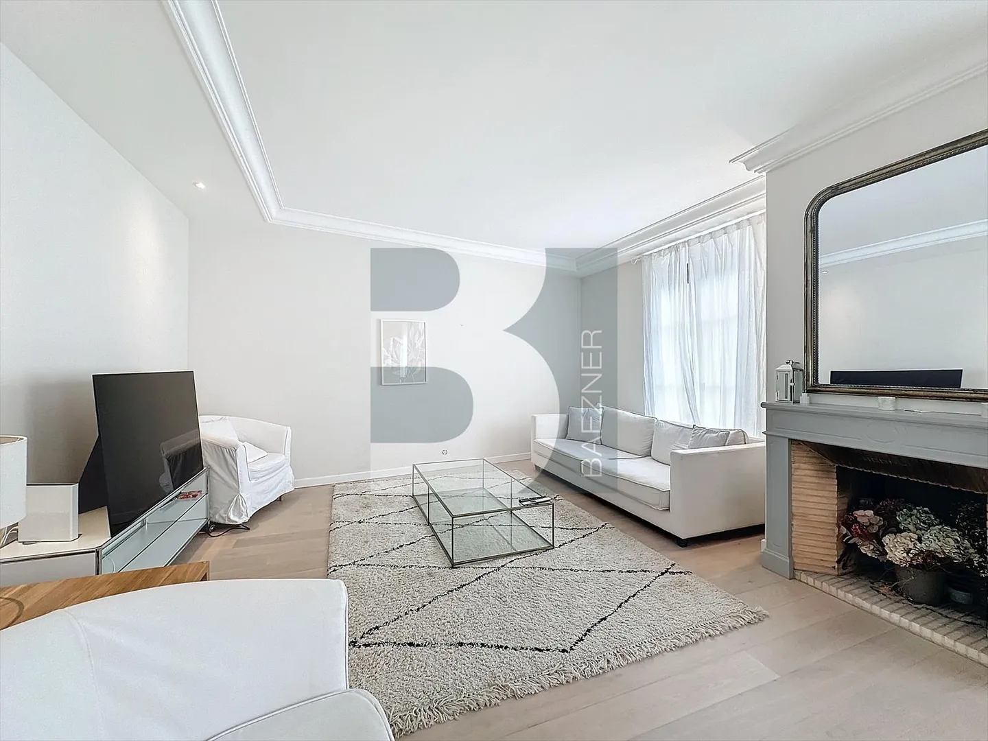 Appartamento arredato con 4 stanze - Foto 2 di 8