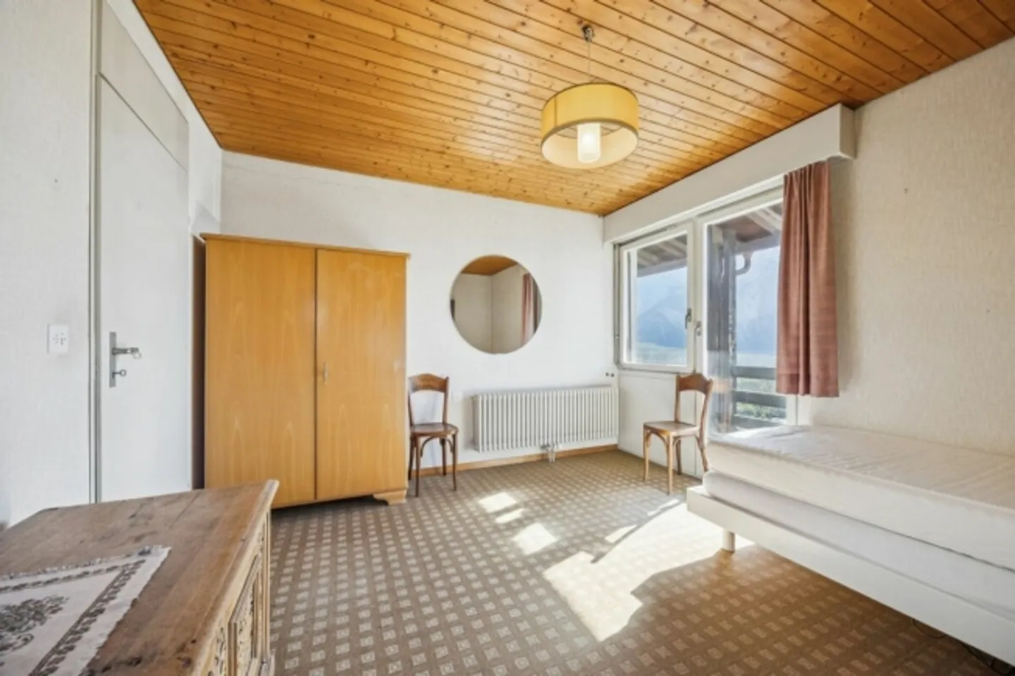 Affascinante casa unifamiliare di 7,5 stanze con vista panoramica e grande potenziale - Foto 9 di 13