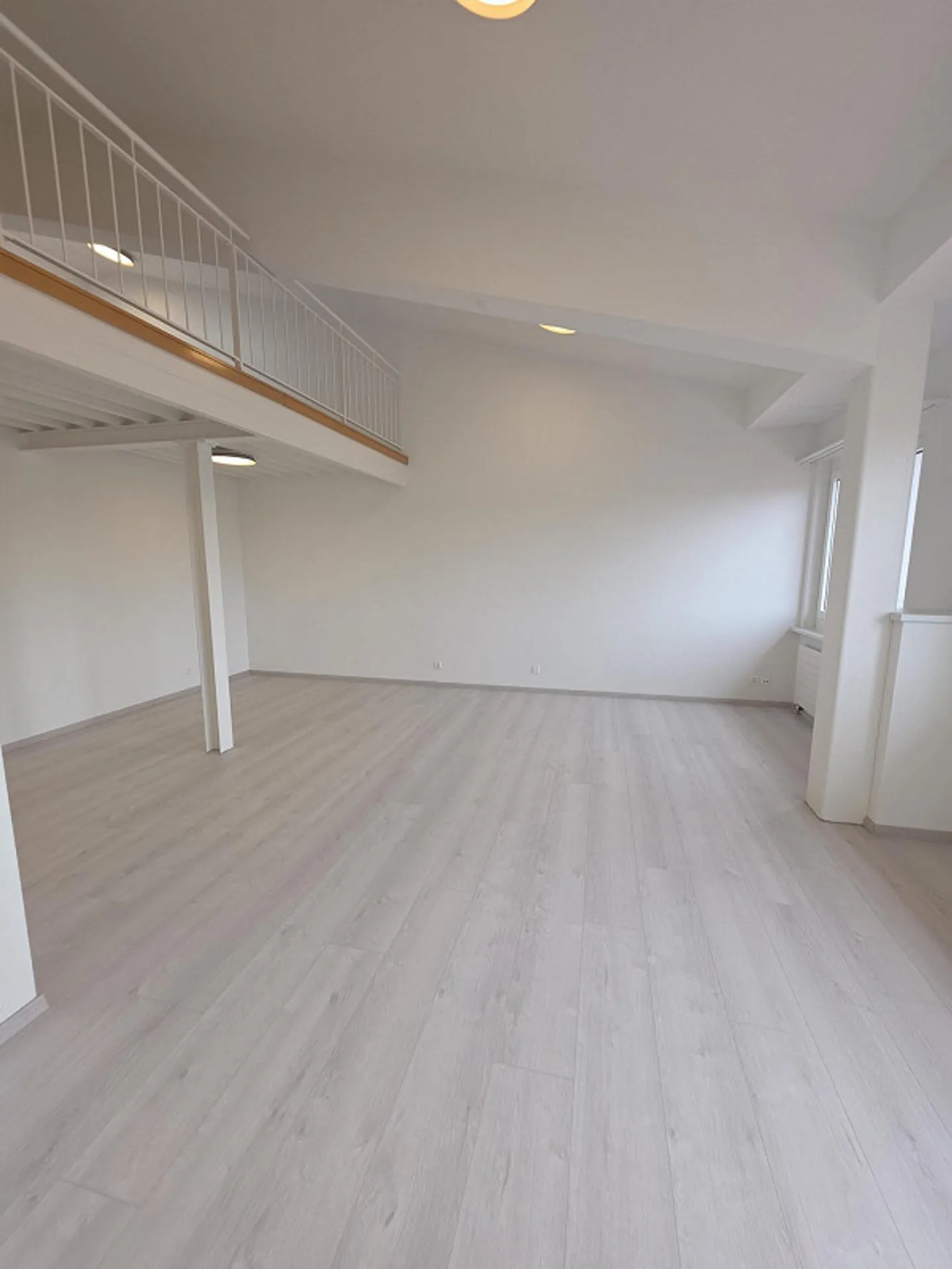 79 m² Ufficio / Studio con Galleria & Doccia – Posizione Top Bösch Hünenberg – - Foto 4 di 20