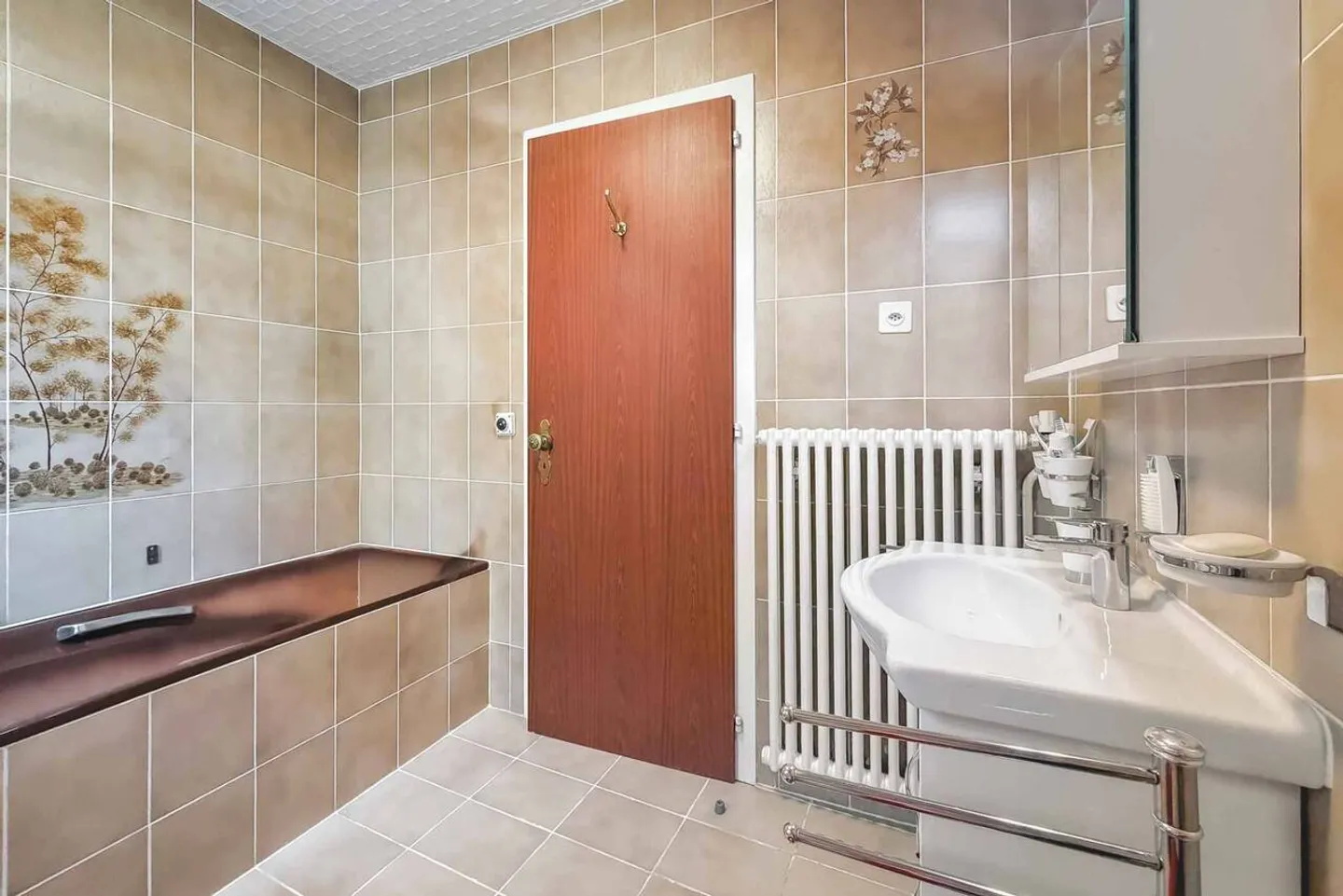 Appartamento luminoso 3.5 locali con balcone esposto a sud - Zona residenziale - Foto 7 di 11