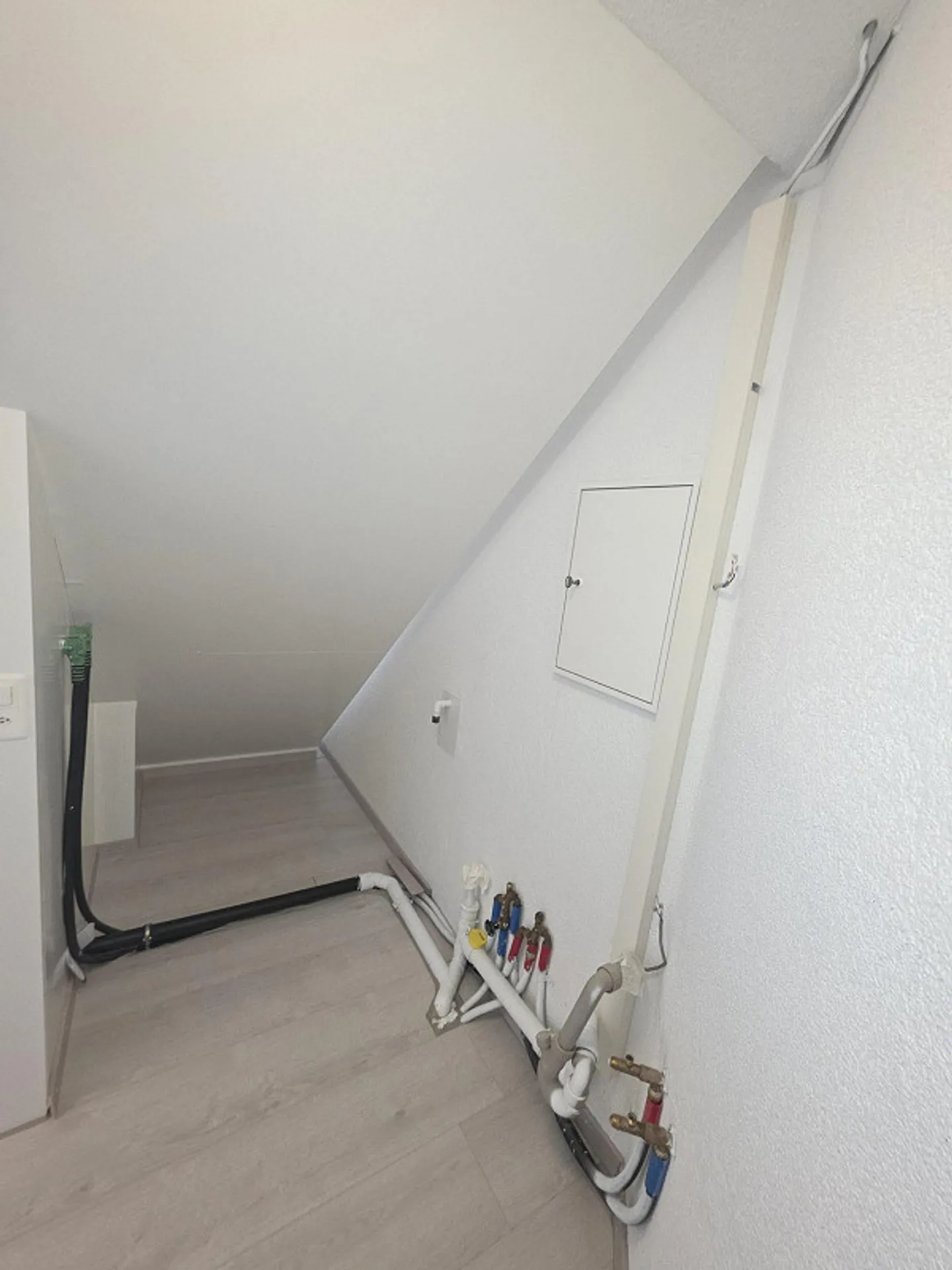 79 m² Ufficio / Studio con Galleria & Doccia – Posizione Top Bösch Hünenberg – - Foto 16 di 20