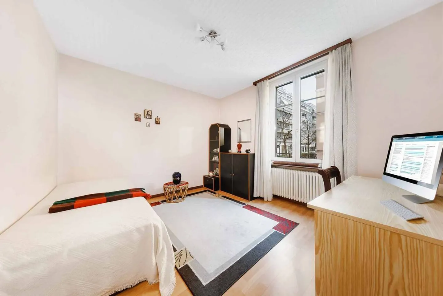 Appartamento luminoso 3.5 locali con balcone esposto a sud - Zona residenziale - Foto 9 di 11