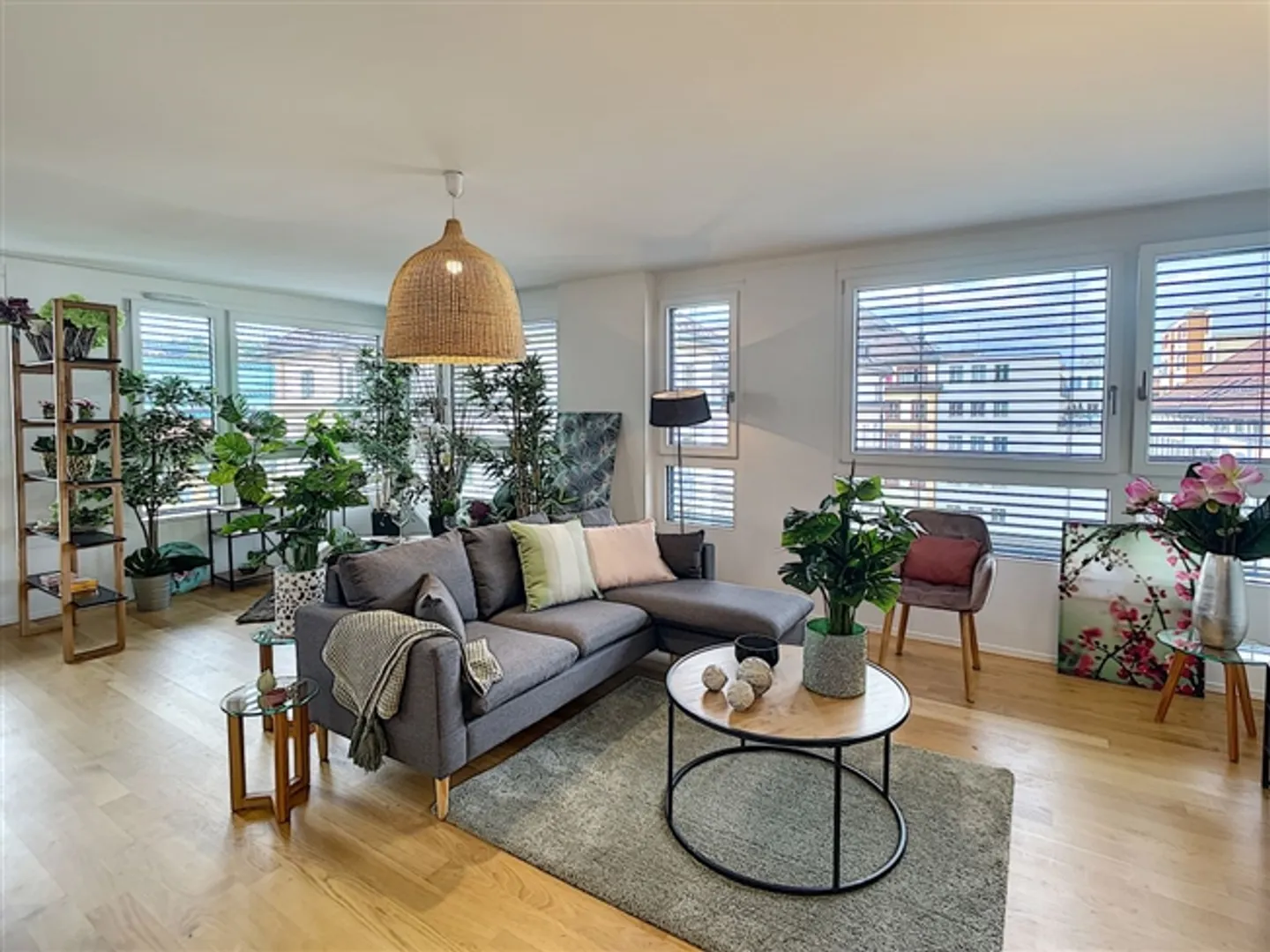 «Geräumiges 140m² großes Apartment in der Innenstadt Komfort und Eleganz» - Foto 3 von 9