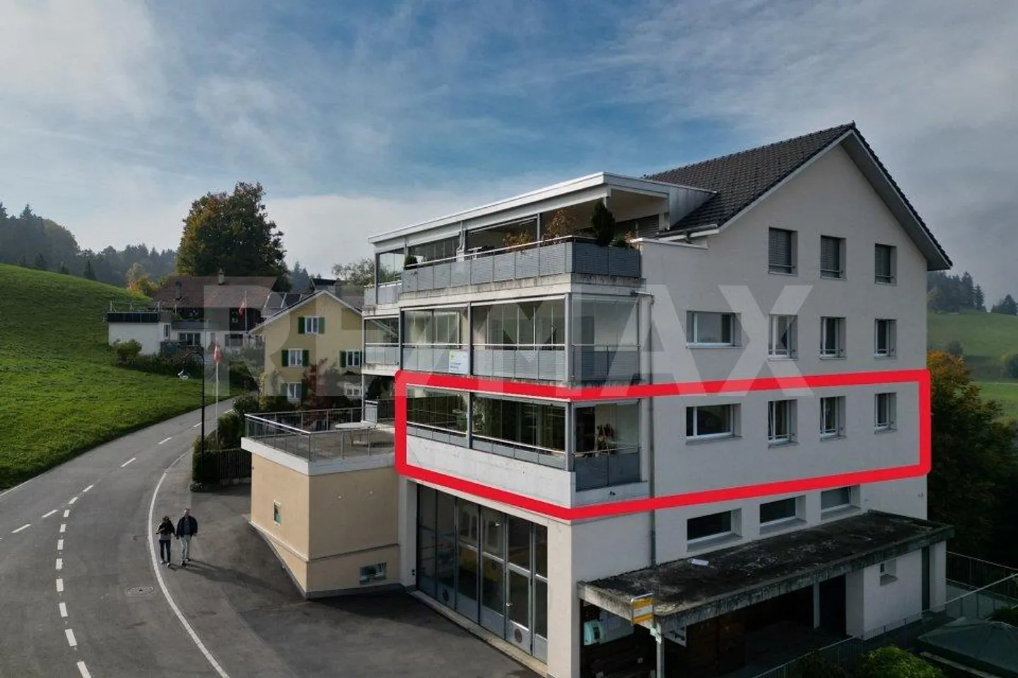Modernes Apartment mit atemberaubender Aussicht - Foto 2 von 13