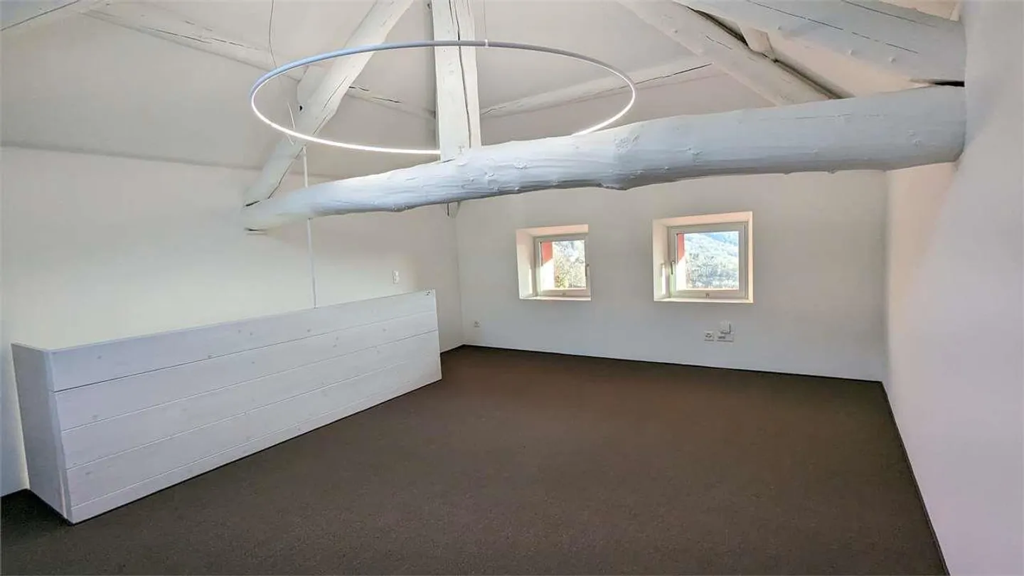Sonvico - Spectacular and Characteristic 6.5 Rooms on Multiple Levels with - Photo 6 of 12
