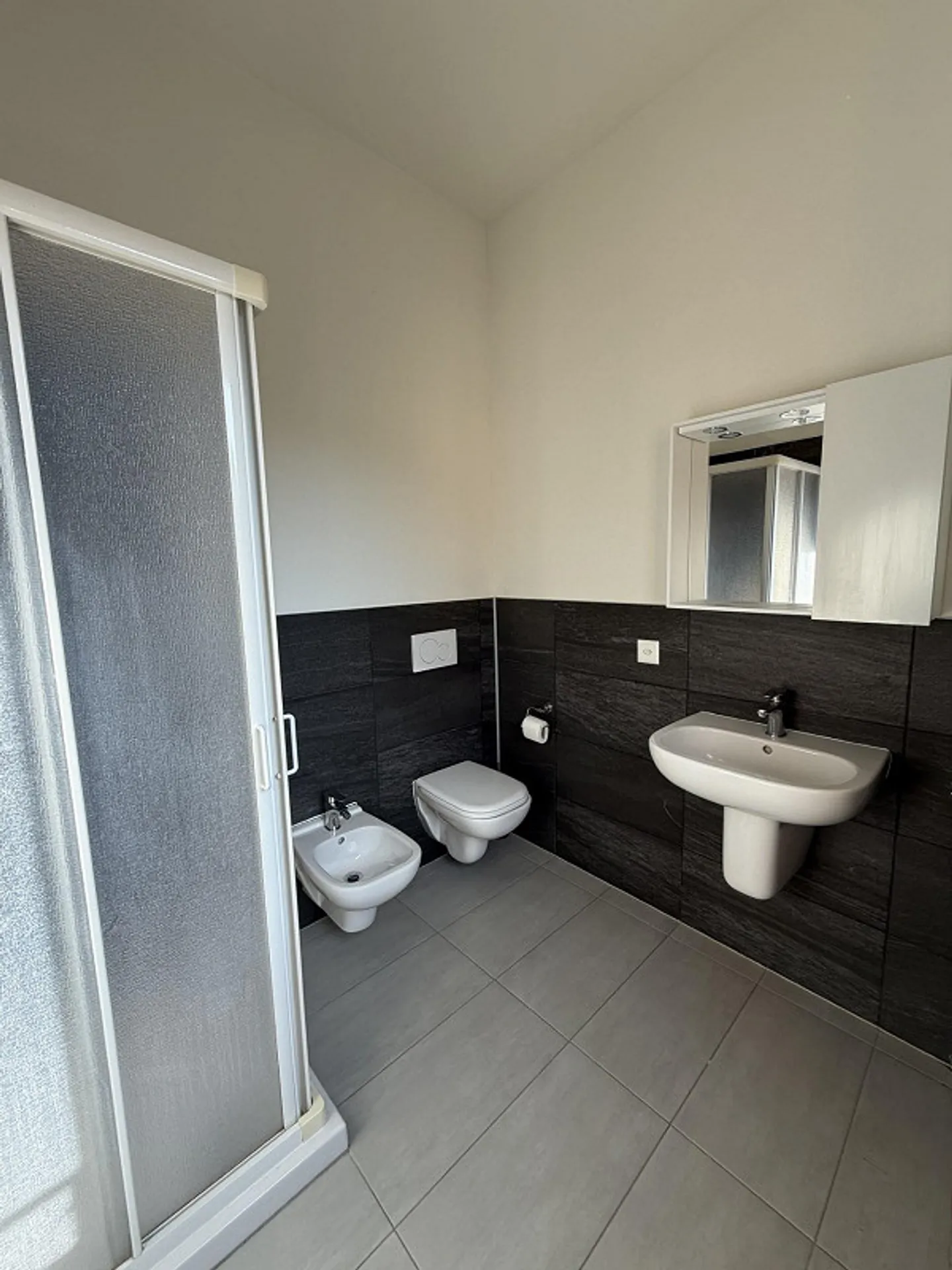 Modernes 2,5-Zimmer-Apartment in Stabio - Foto 4 von 5