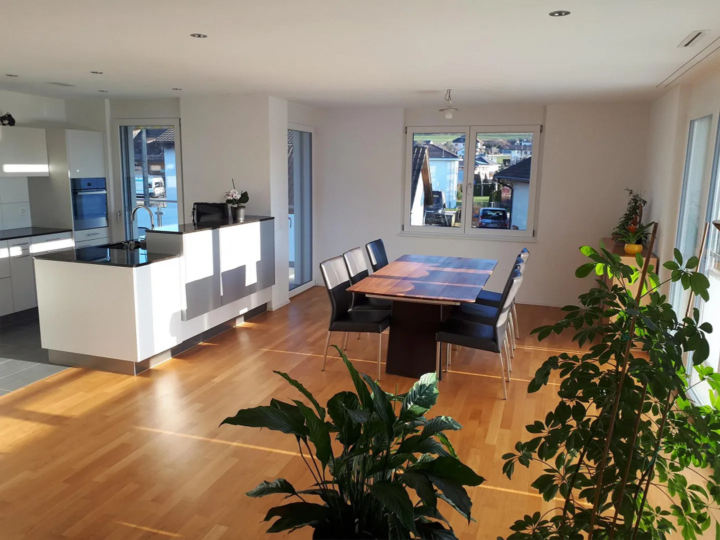 Moderne 4.5-Zimmerwohnung - Foto 2 von 9
