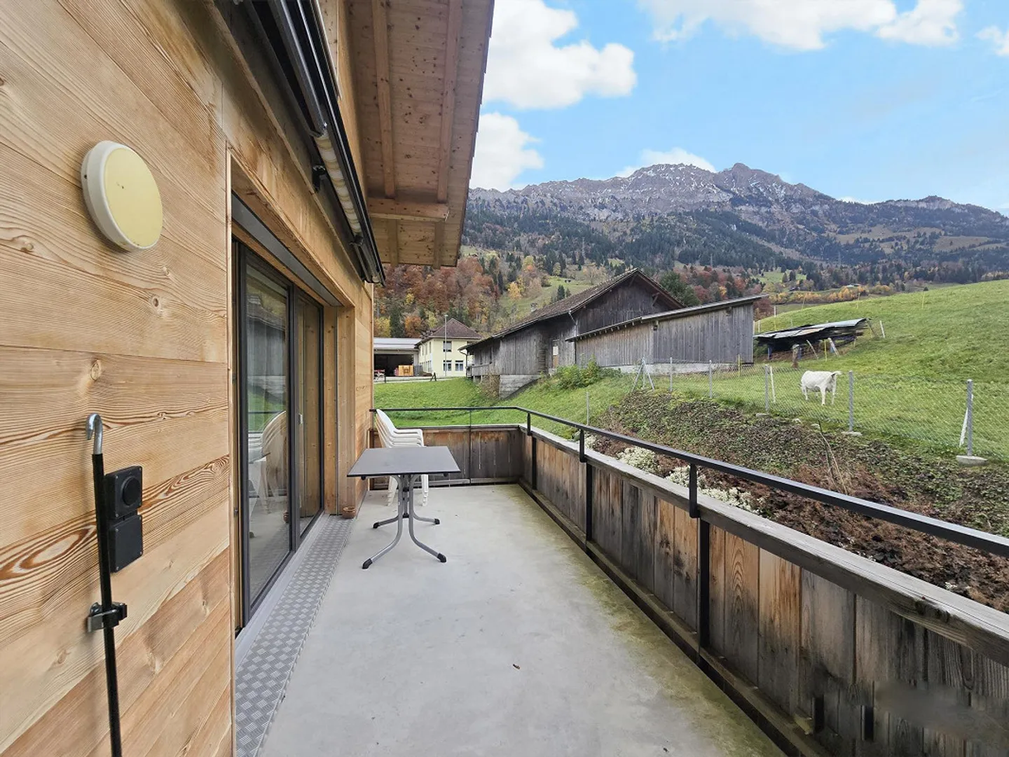 Appartement moderne 2.5 pièces avec balcon et belle vue à Kandergrund - Photo 15 sur 21