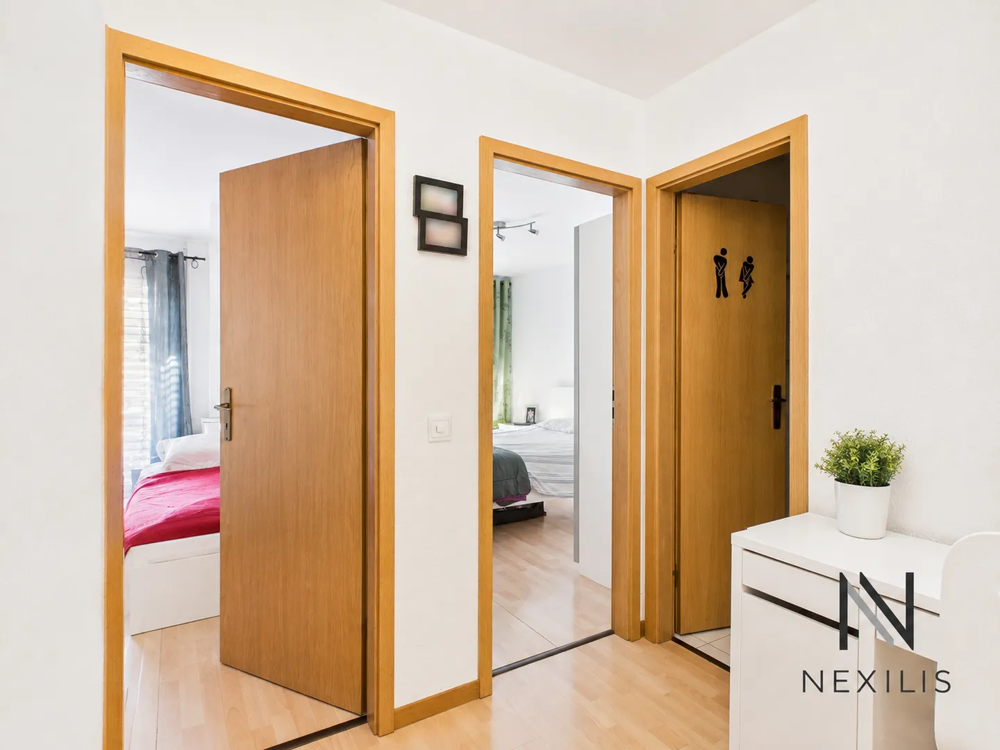 3,5 locali con giardino, balcone e 2 posti auto - Foto 5 di 9