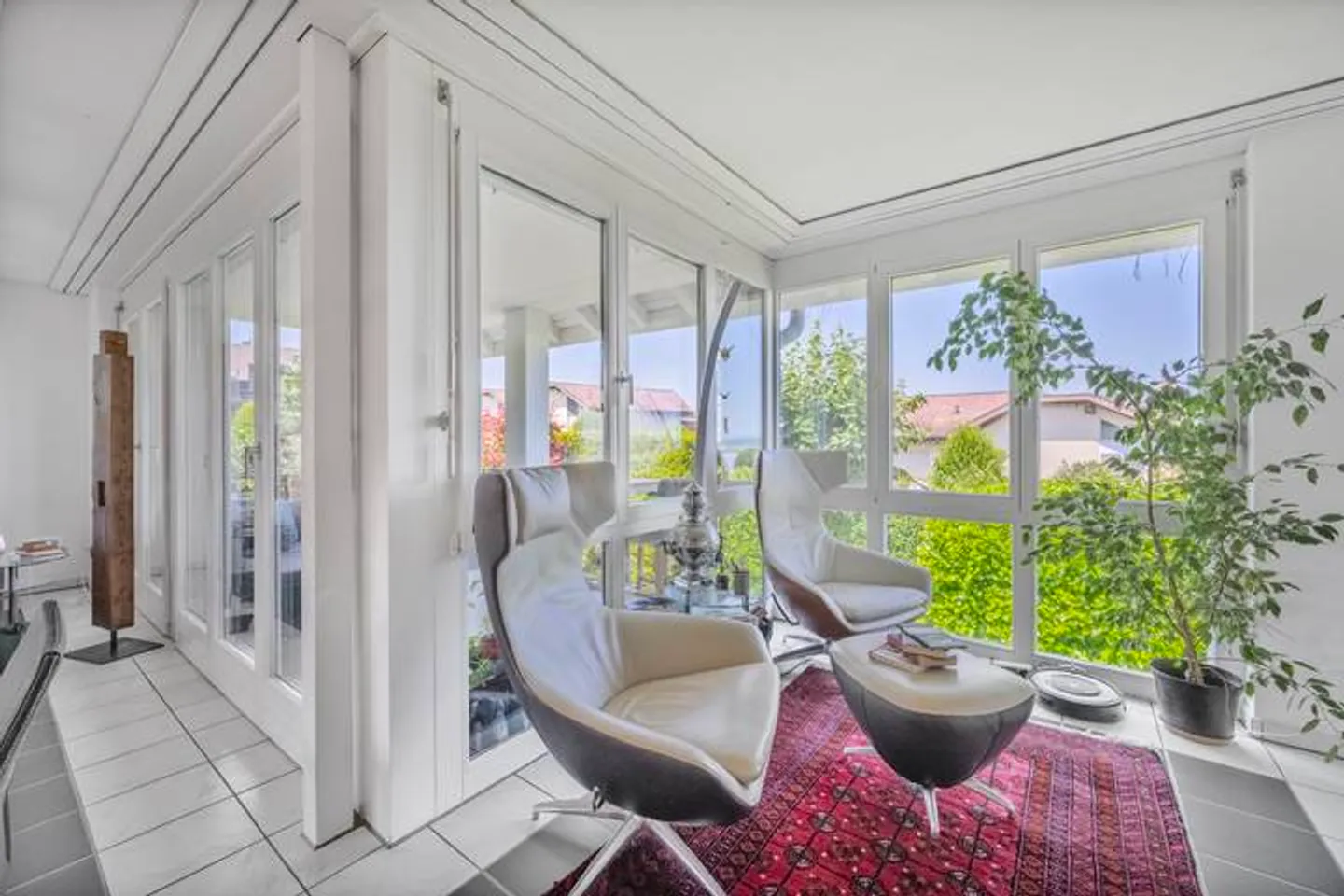 VIVRE AVEC UNE VUE - APPARTEMENT DE PROPRIÉTÉ DANS UN EMPLACEMENT DE CHOIX - Photo 5 sur 9