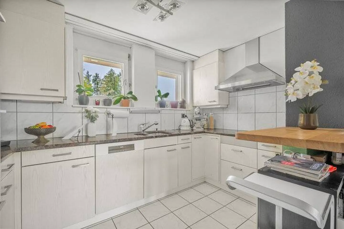 VIVRE AVEC UNE VUE - APPARTEMENT DE PROPRIÉTÉ DANS UN EMPLACEMENT DE CHOIX - Photo 6 sur 9