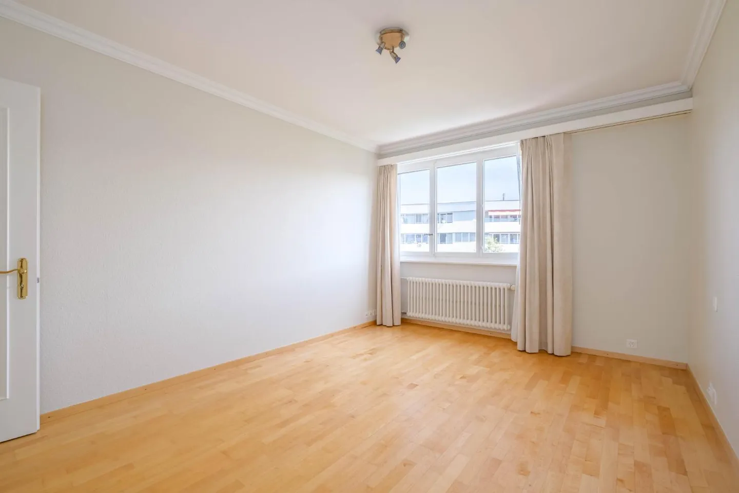 6.5 Room Apartment - Photo 6 of 10