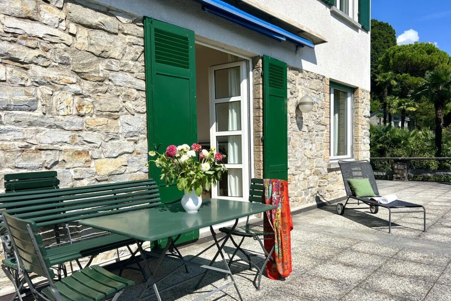 Large villa with stunning lake views for those who love to enjoy life - Photo 12 of 30