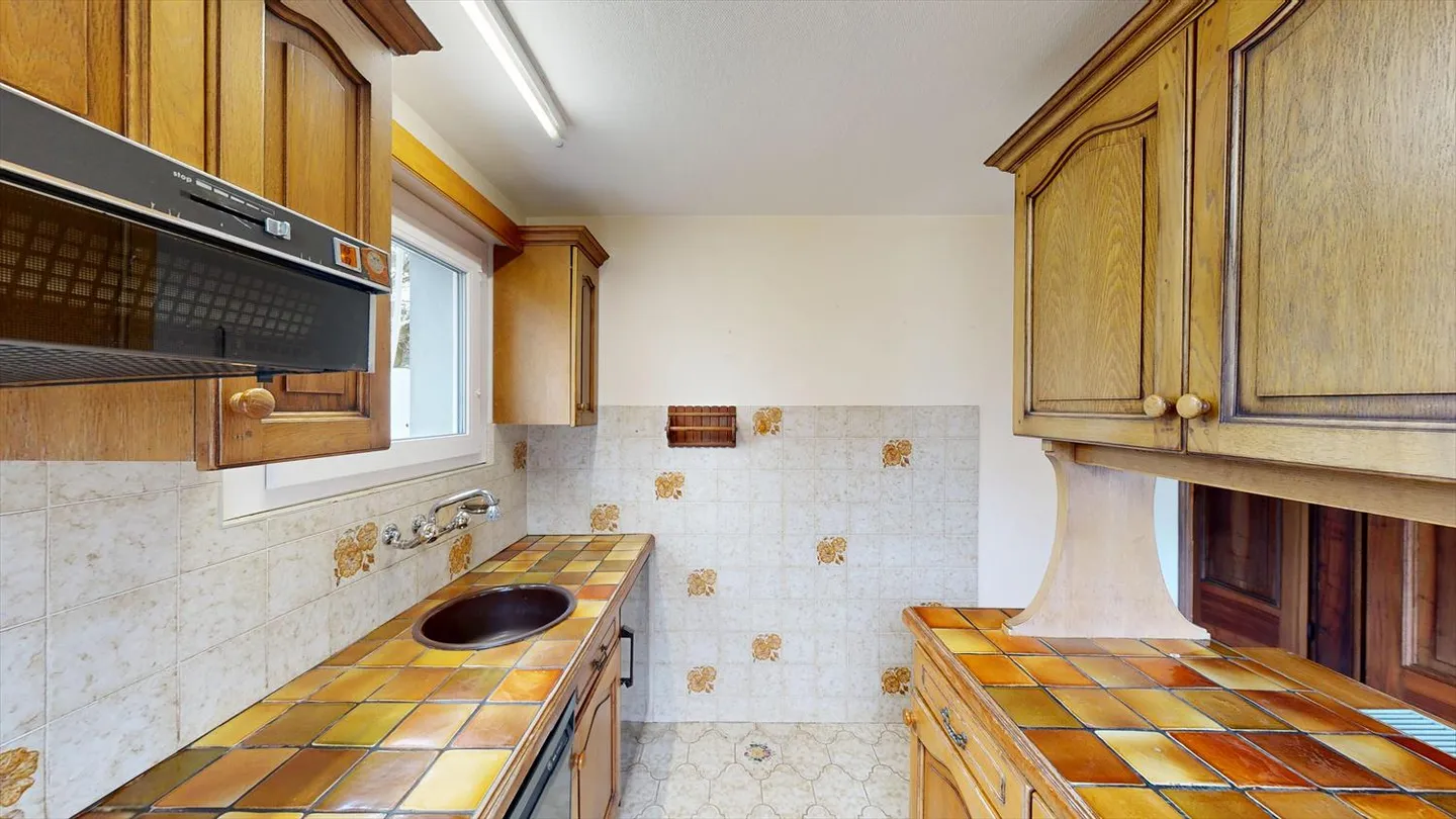 Spacieuse maison de 7 pièces à Delémont - Photo 5 sur 9