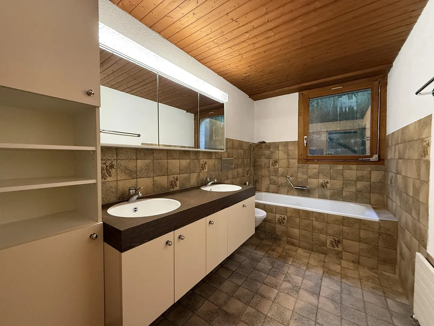 Charmantes Einfamilienhaus mit Seeblick - Foto 11 von 29