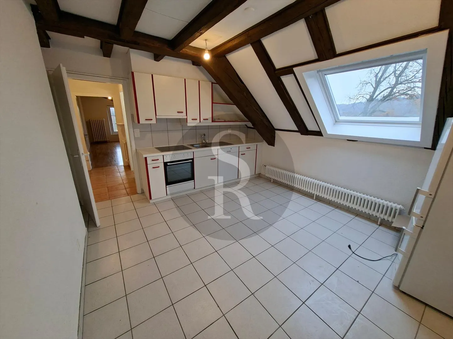 3.5 Room Apartment - Photo 1 of 8