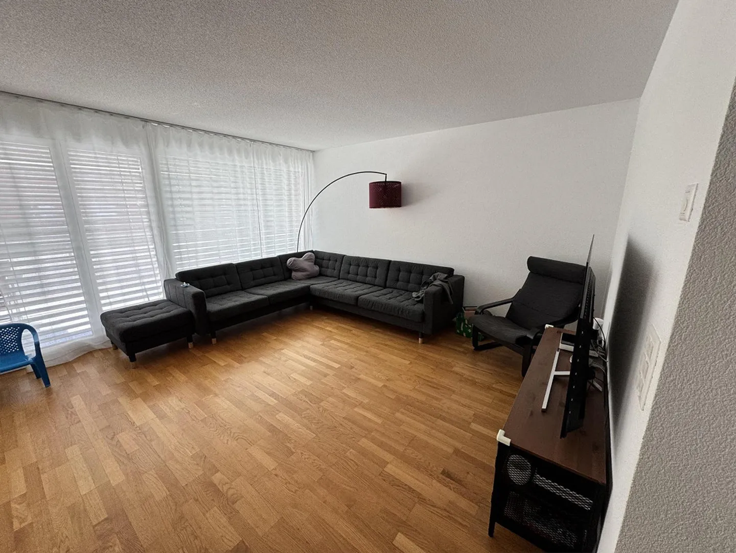 Ampio appartamento di 5,5 stanze in un quartiere adatto alle famiglie - Foto 5 di 11