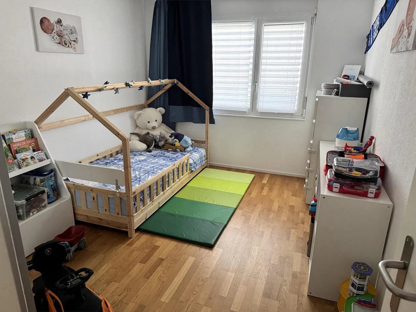 Ampio appartamento di 5,5 stanze in un quartiere adatto alle famiglie - Foto 8 di 11