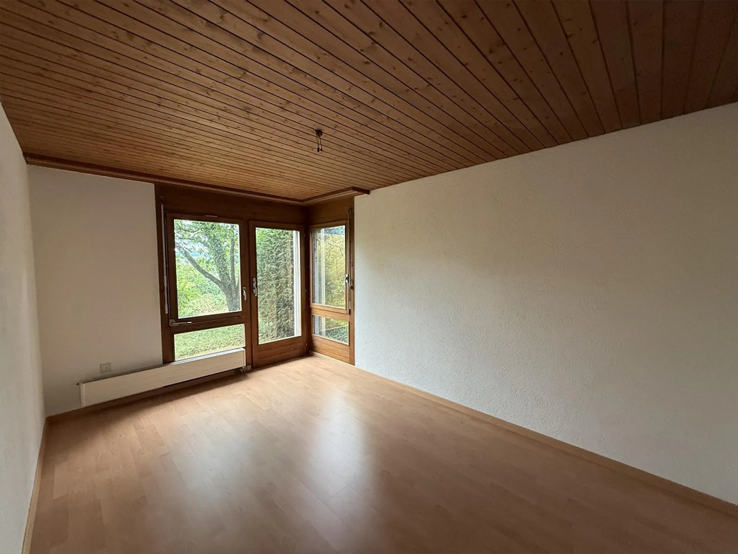 Charmantes Einfamilienhaus mit Seeblick - Foto 18 von 29