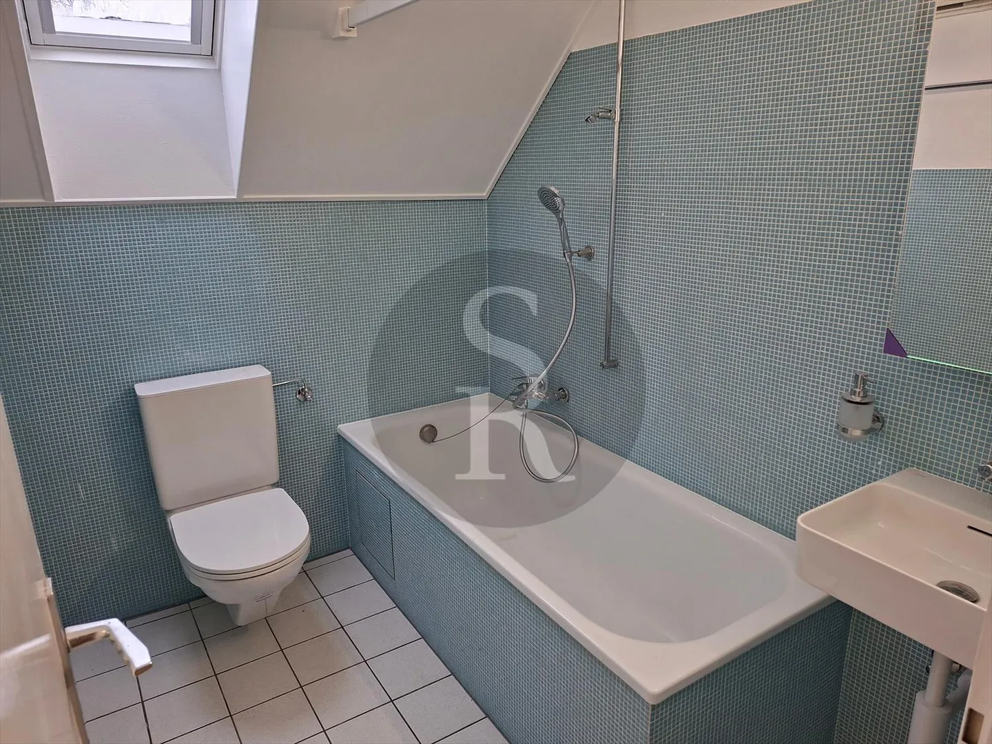 3.5 Room Apartment - Photo 7 of 8