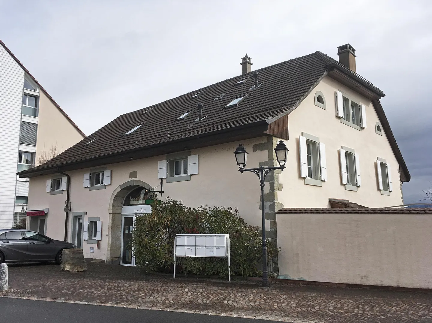 Commercial Space for Rent - Photo 1 of 4