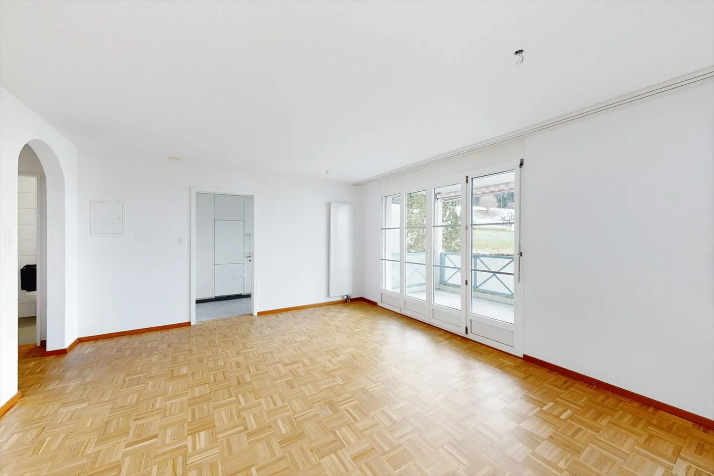Appartement avec coin salon dans le jardin - Photo 4 sur 5