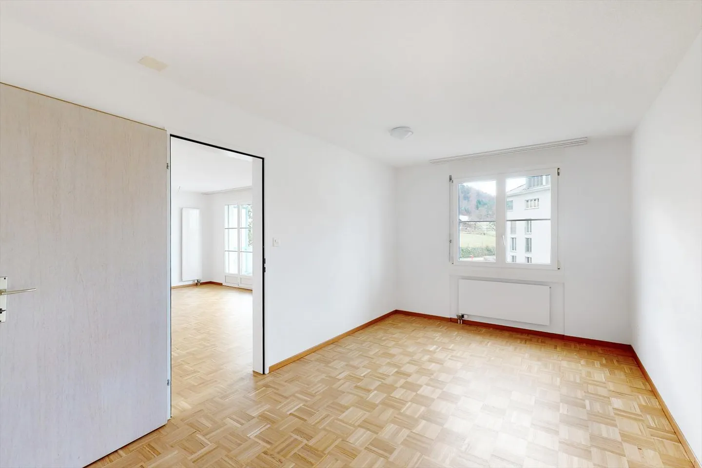 Appartement avec coin salon dans le jardin - Photo 5 sur 5