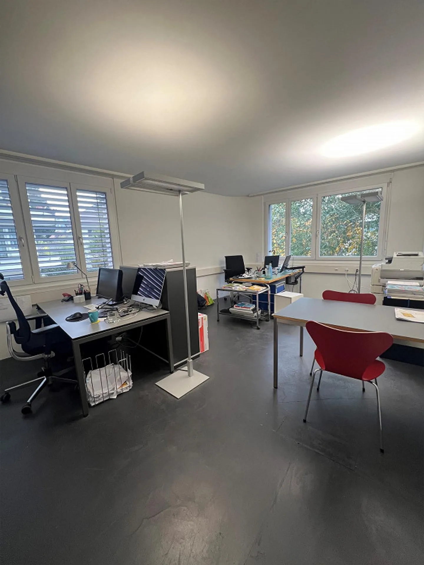 Helle und zeitgemässe Bürofläche an zentraler Lage in Luzern - Foto 6 von 8