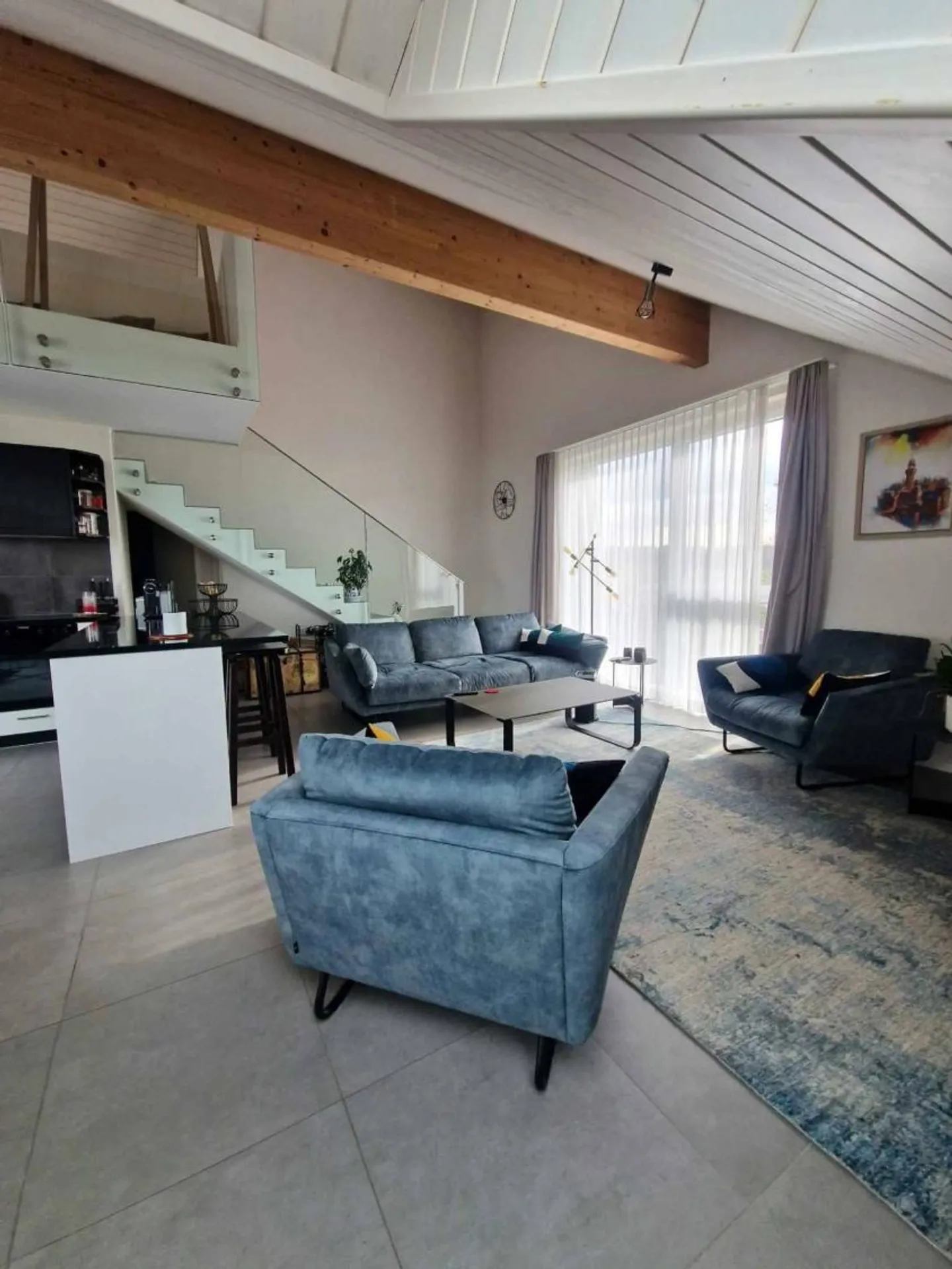 Esclusivo - Ampia e luminosa casa a schiera duplex con 3,5 camere e vista parziale sul lago - Foto 2 di 10