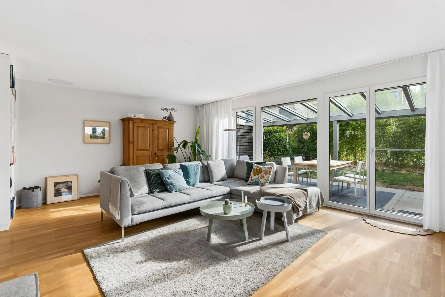 Vielseitige 7.5 Zimmer-Doppelhaus - Foto 3 von 15