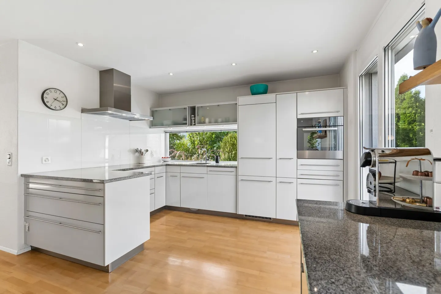 Vielseitige 7.5 Zimmer-Doppelhaus - Foto 6 von 15