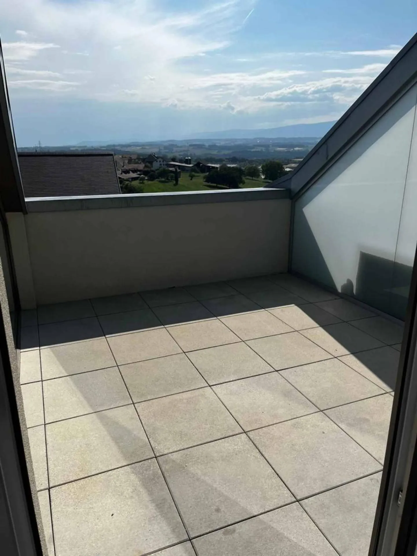 Esclusivo - Ampia e luminosa casa a schiera duplex con 3,5 camere e vista parziale sul lago - Foto 10 di 10