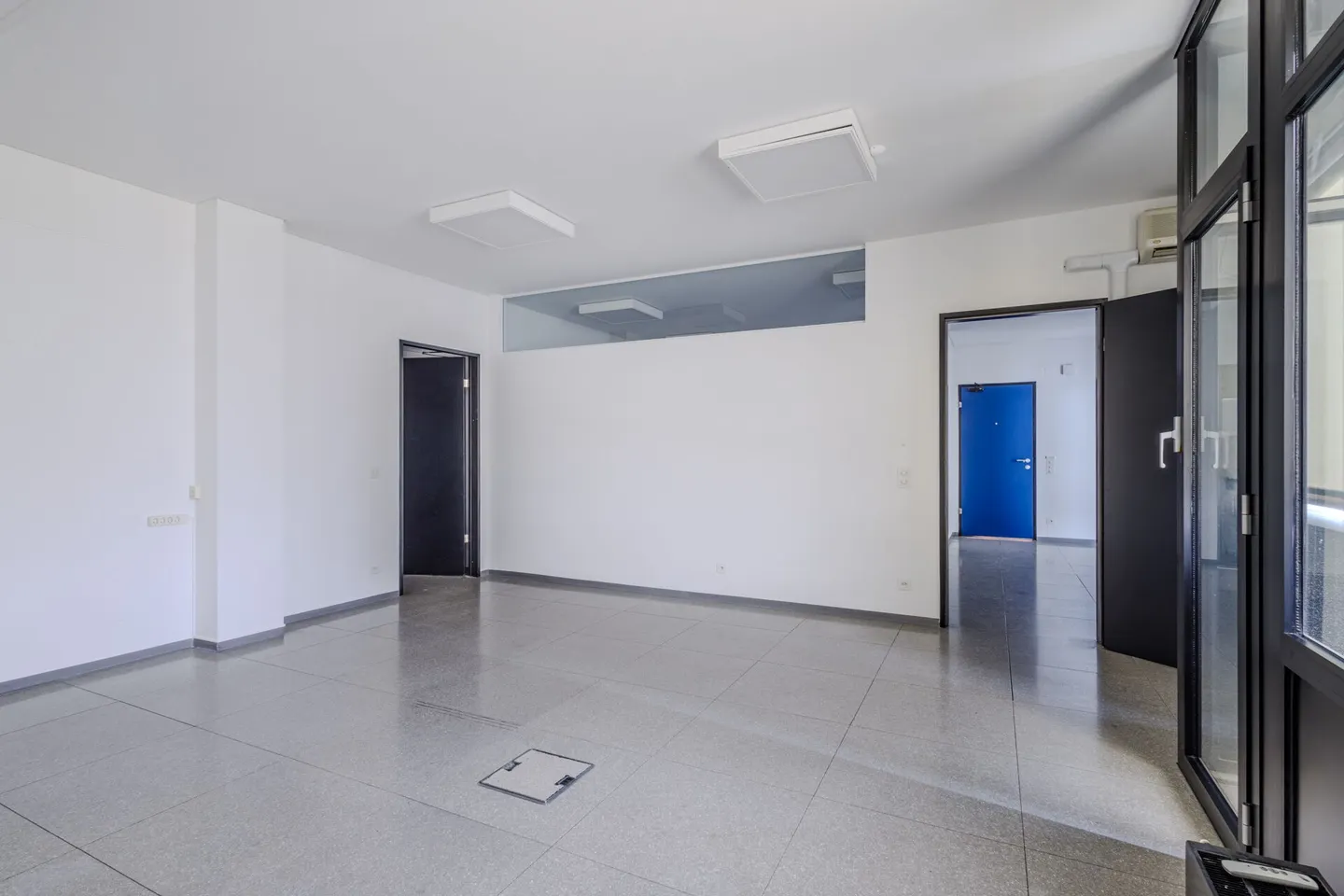 Büro im Zentrum von Chiasso gegenüber dem FFS-Bahnhof - Foto 9 von 9