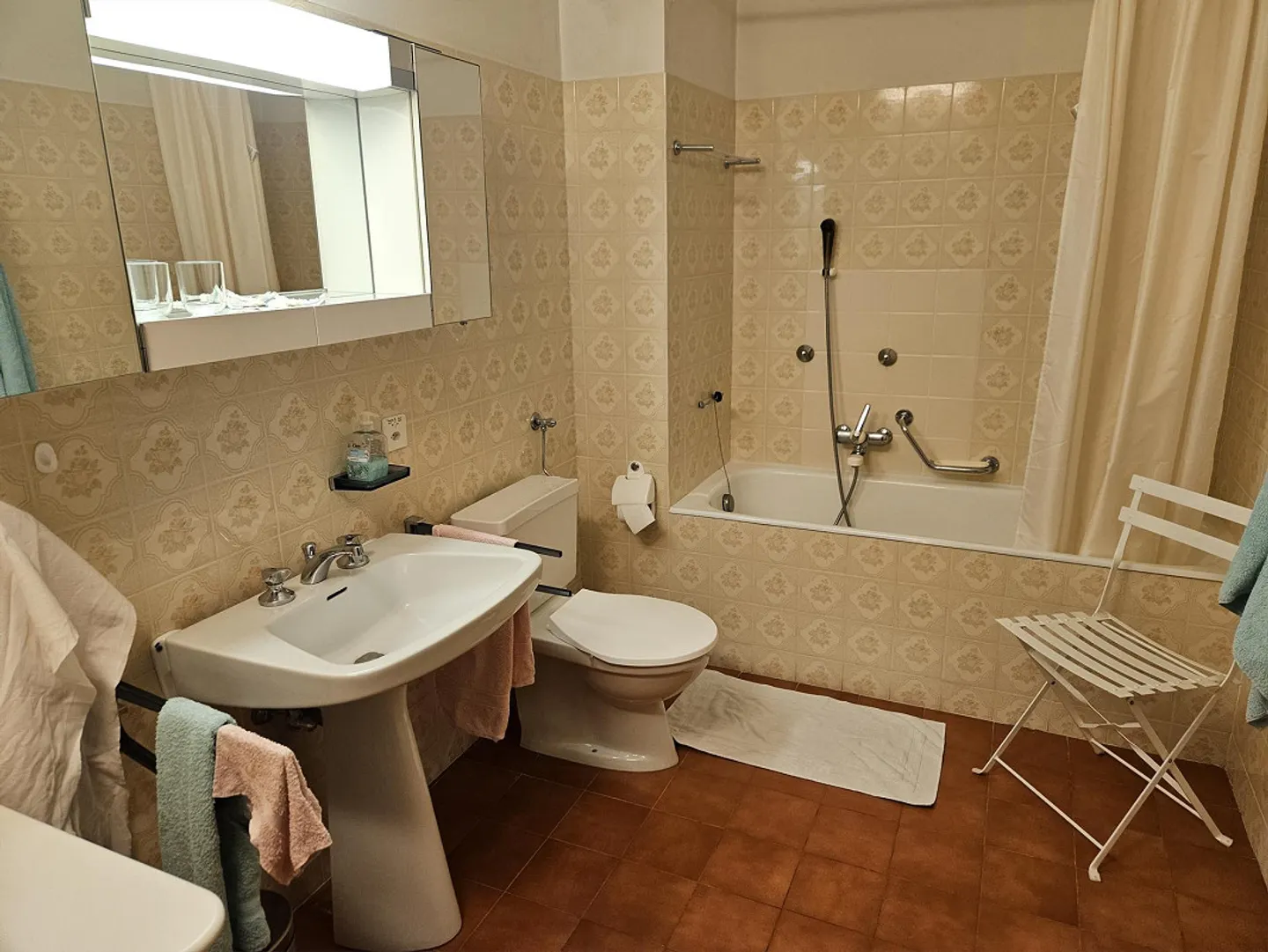3 1/2 Room Apartment Ronco/Ascona with Lake View as Primary/Secondary Residence - Photo 12 of 21