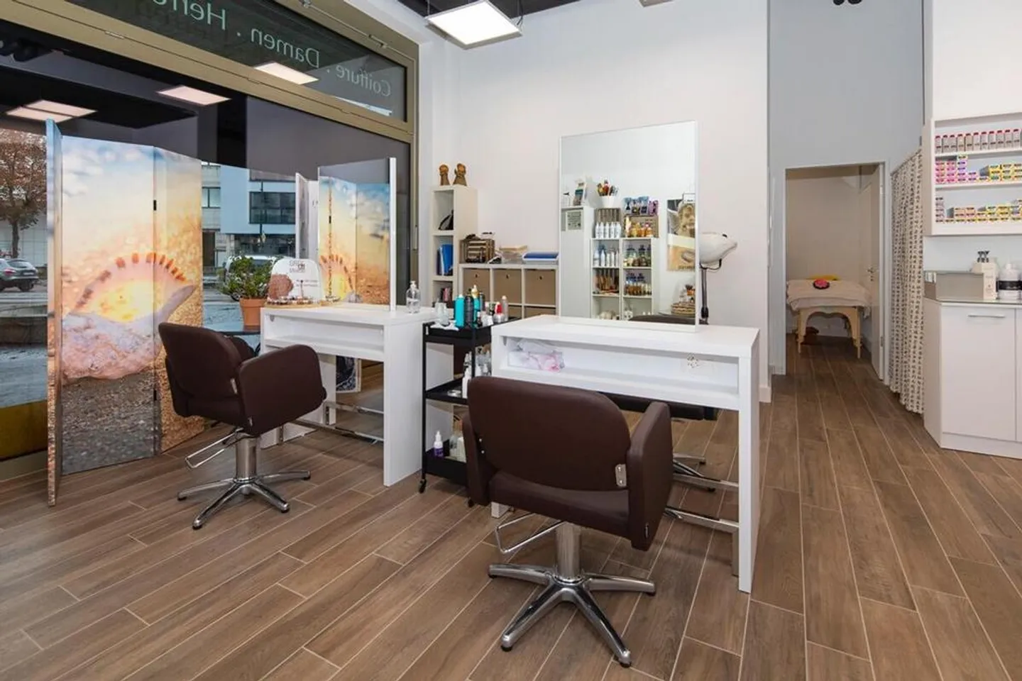 Subtenant for Hair Salon and Customer Base - Photo 4 of 7