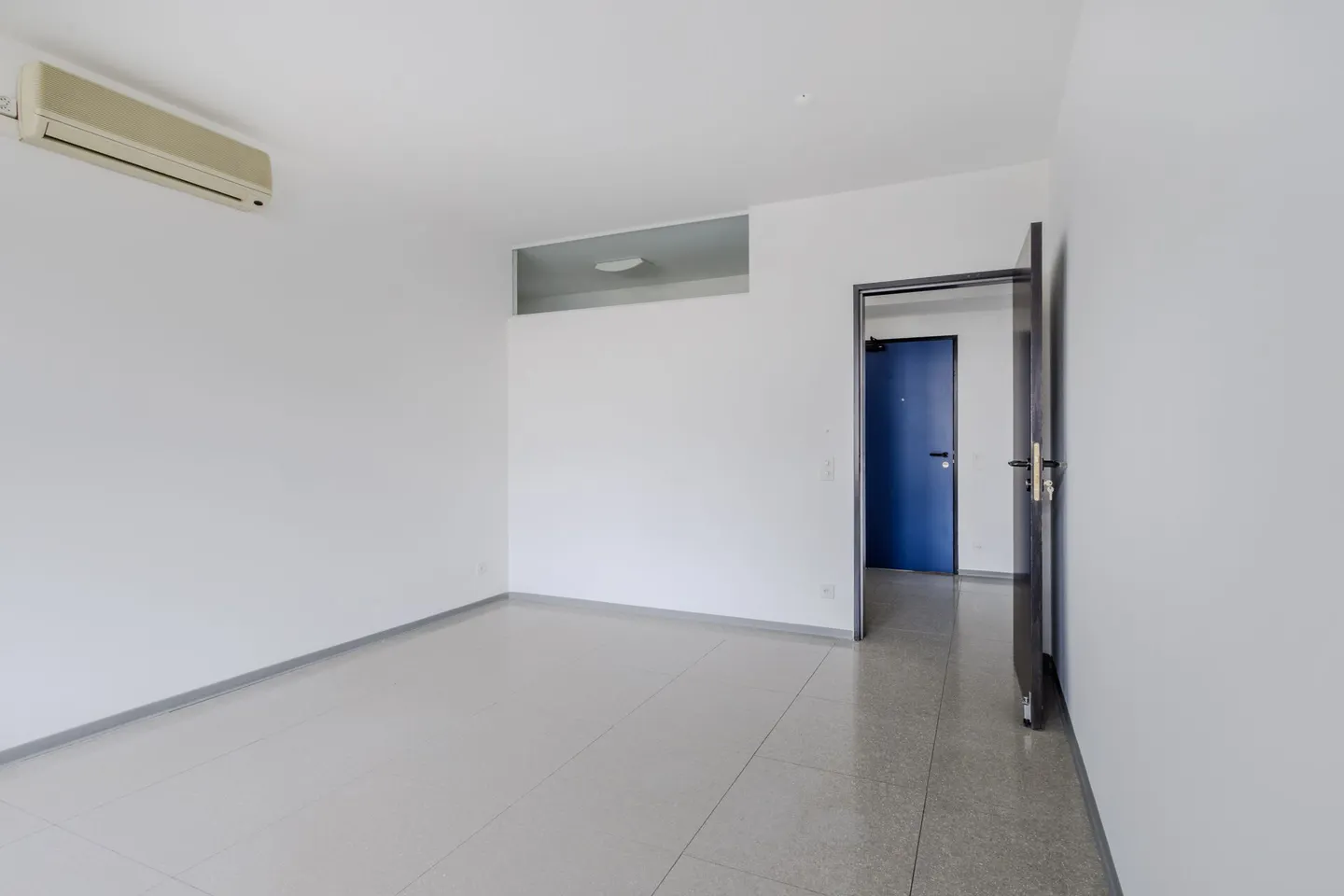 Büro im Zentrum von Chiasso gegenüber dem FFS-Bahnhof - Foto 7 von 9