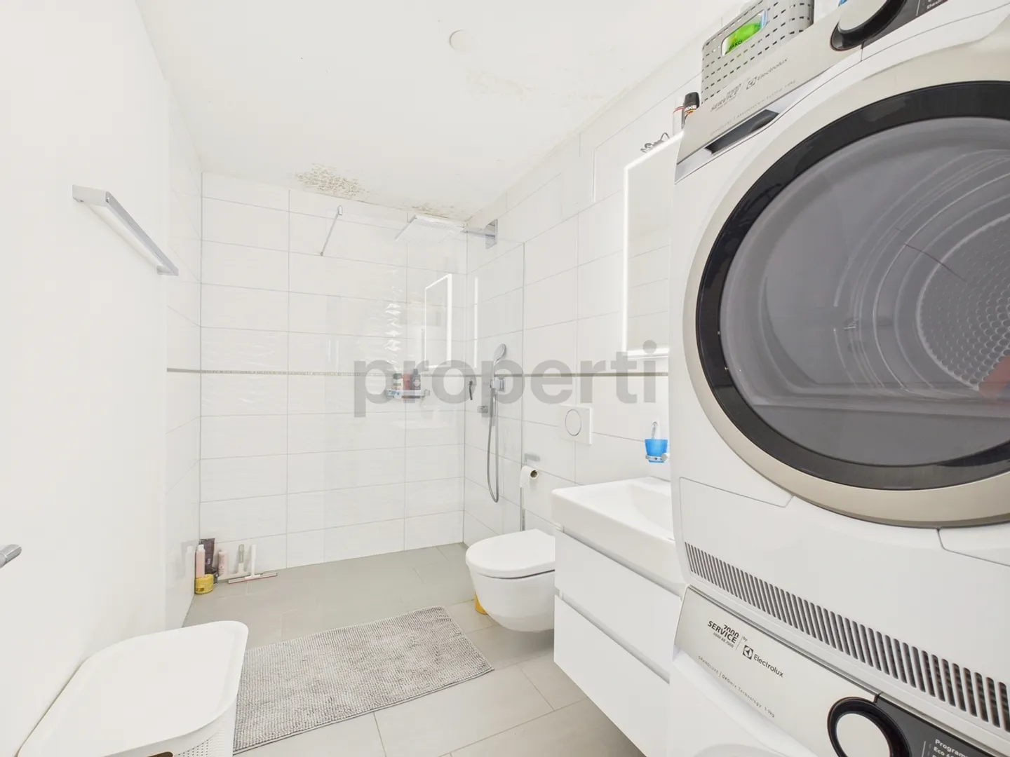 Panoramic View with Plenty of Space - Photo 8 of 13