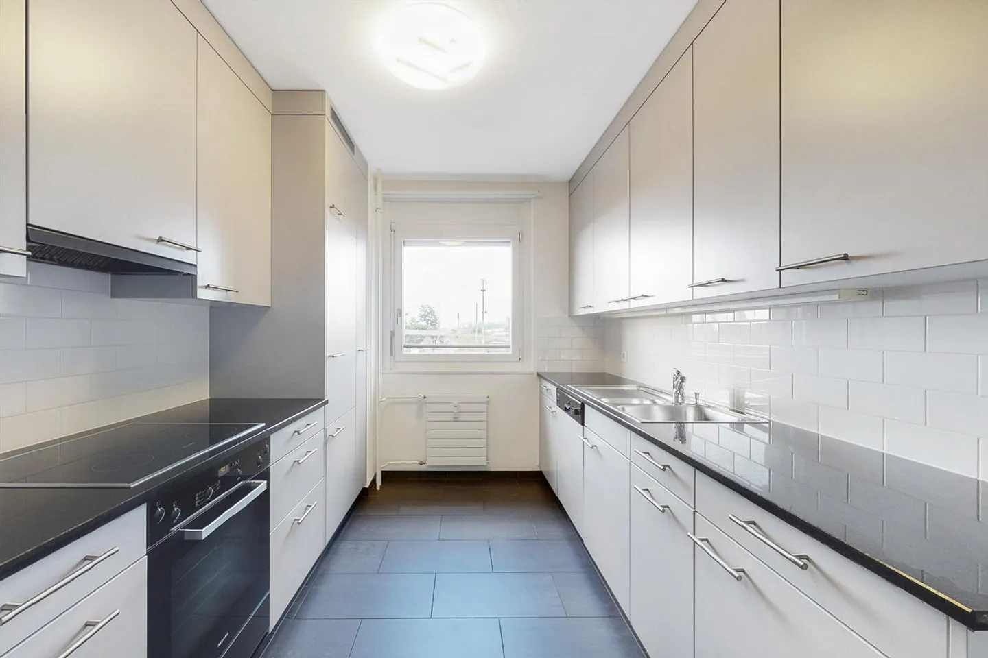 Best location at the best price! - Photo 4 of 9