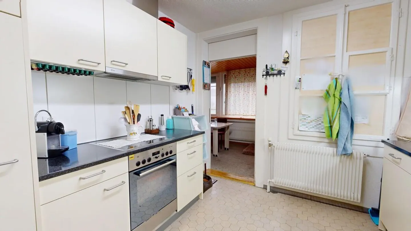 Two-family house with large garden - Photo 6 of 15